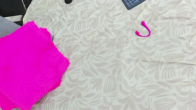 MiaCelestte online show from February 2, 12:24 pm