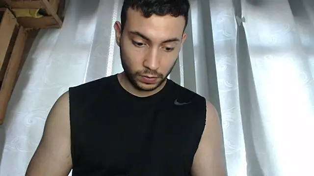 Armando 2002 online show from February 27, 4:53 pm