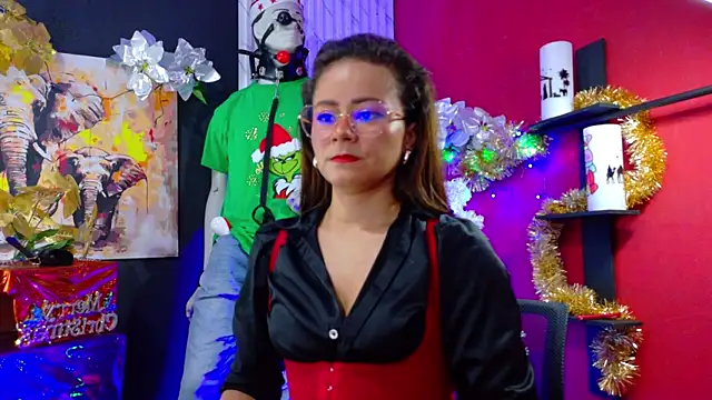 Snapshot of MistressSlut1 chatting on December 30, 11:48 am MistressSlut1 online show from December 30, 11:48 am