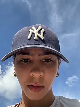 Snapshot of RouseColins chatting on March 16, 8:32 pm RouseColins online show from March 16, 8:32 pm