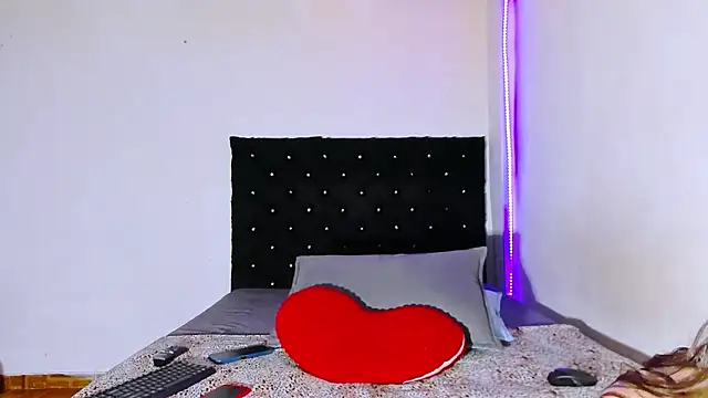 valen colombian69 online show from April 19, 7:40 am