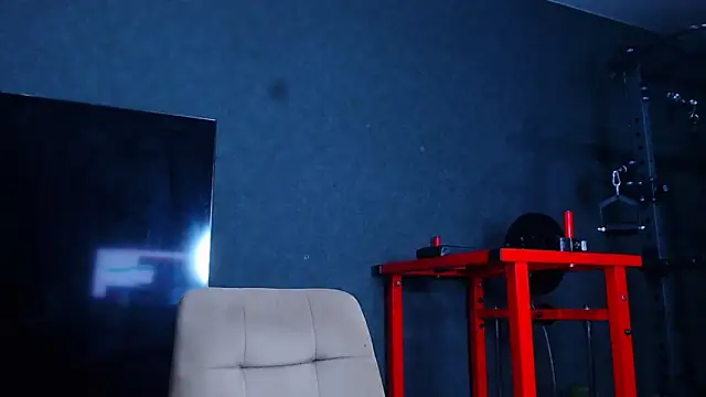 muscularjohnforuX online show from May 30, 6:05 pm