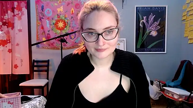 Snapshot of JenniferGwen chatting on February 19, 1:08 am JenniferGwen online show from February 19, 1:08 am