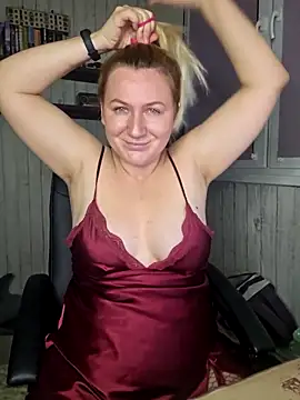 Marushka online show from December 15, 3:33 am