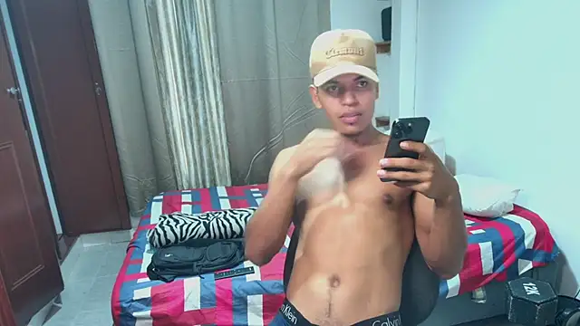Snapshot of Jhon_wich chatting on June 25, 5:28 pm Jhon wich online show from June 25, 5:28 pm