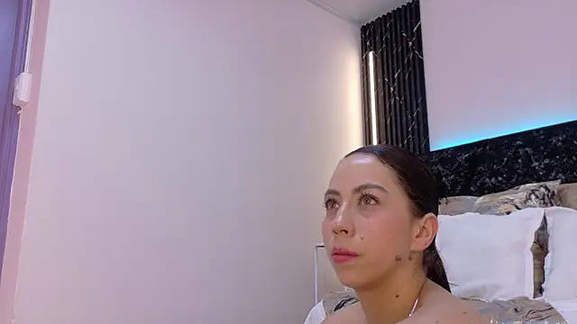 Snapshot of niky_smit chatting on January 24, 5:53 pm niky smit online show from January 24, 5:53 pm