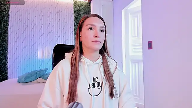 miataylorr1 online show from April 8, 1:33 pm