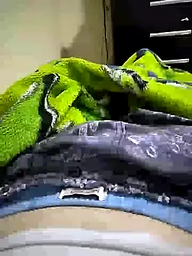 shiiank online show from April 15, 2:51 am