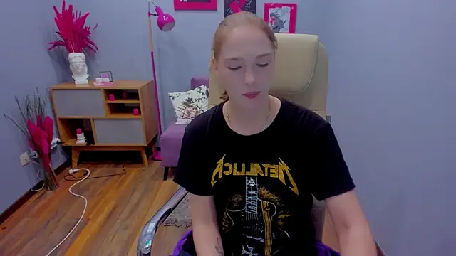  fiona Love online show from November 9, 8:29 pm