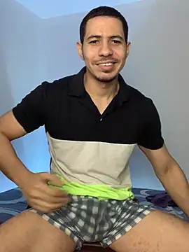 Snapshot of steven_clain chatting on December 12, 11:29 am steven clain online show from December 12, 11:29 am