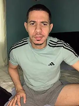 Snapshot of steven_clain chatting on January 24, 12:31 pm steven clain online show from January 24, 12:31 pm