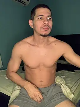 Snapshot of steven_clain chatting on January 31, 8:12 pm steven clain online show from January 31, 8:12 pm