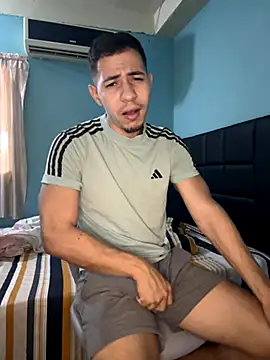 Snapshot of steven_clain chatting on September 11, 12:05 pm steven clain online show from September 11, 12:05 pm