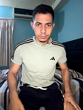 Snapshot of steven_clain chatting on September 13, 3:17 am steven clain online show from September 13, 3:17 am