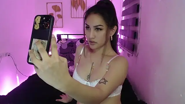 Snapshot of TS_QueenMistress chatting on February 12, 2:10 pm TS QueenMistress online show from February 12, 2:10 pm