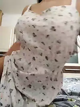 baby sweet girl  online show from February 1, 2:16 am