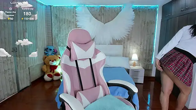 floryn susana online show from January 13, 7:53 pm