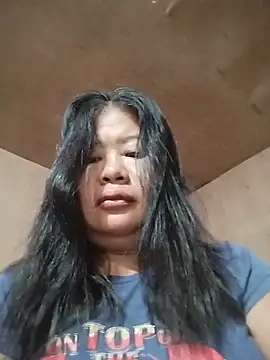 Snapshot of lickmepussy21 chatting on June 20, 7:49 pm lickmepussy21 online show from June 20, 7:49 pm