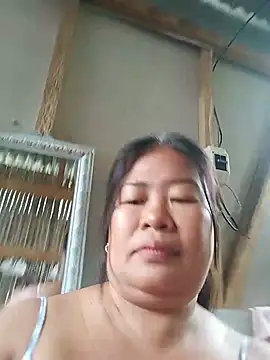 Snapshot of lickmepussy21 chatting on July 19, 12:47 am lickmepussy21 online show from July 19, 12:47 am