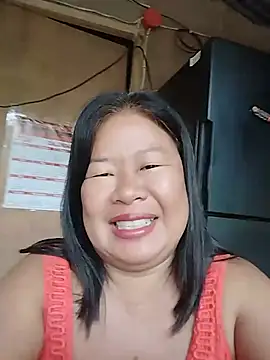 Snapshot of lickmepussy21 chatting on August 3, 9:51 pm lickmepussy21 online show from August 3, 9:51 pm