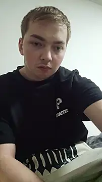 BigJuicy18cm online show from April 8, 8:31 pm