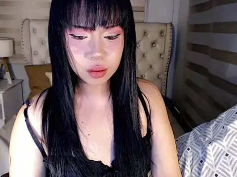 RebecaNextToYou online show from February 8, 4:32 pm