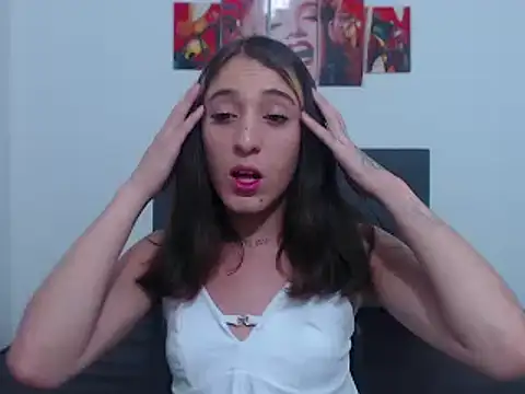 Snapshot of andreahhill chatting on December 2, 11:07 pm andreahhill online show from December 2, 11:07 pm