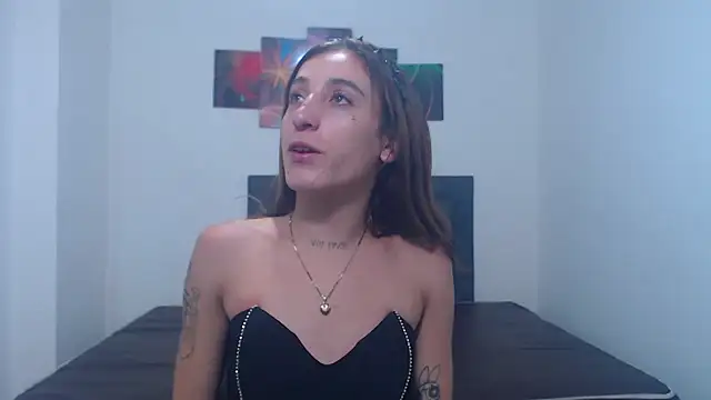 Snapshot of andreahhill chatting on September 27, 10:26 pm andreahhill online show from September 27, 10:26 pm