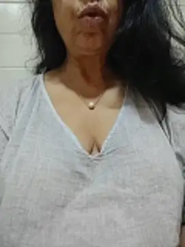 Susannemilf online show from April 21, 10:45 pm