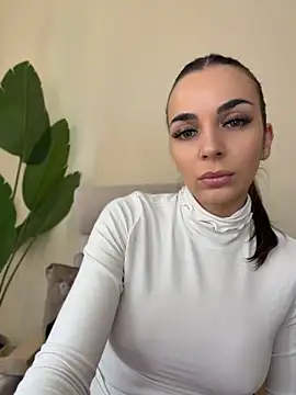 Bad Giorgia online show from April 9, 9:04 am