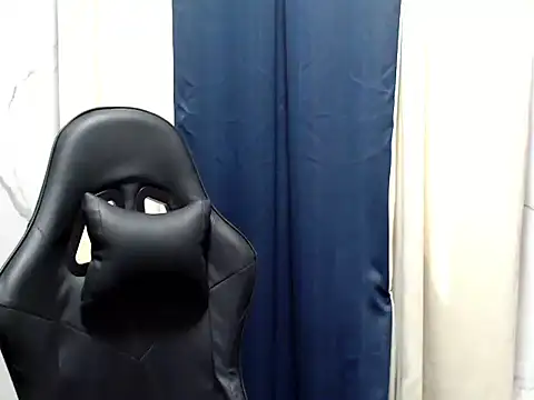 Snapshot of _Bellatrixy_ chatting on April 11, 12:59 am Bellatrixy online show from April 11, 12:59 am