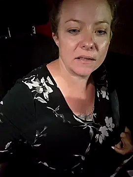 Snapshot of julimonroe chatting on September 18, 3:41 am julimonroe online show from September 18, 3:41 am