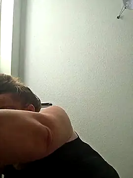 julimonroe online show from March 18, 2:20 pm