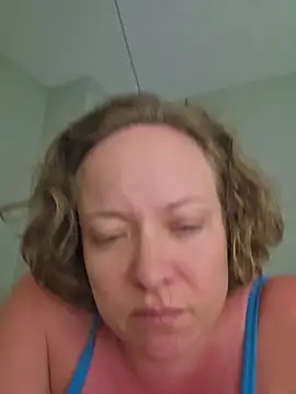 julimonroe online show from July 21, 12:35 am