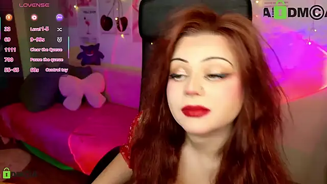 StellaMilla online show from May 29, 1:03 am