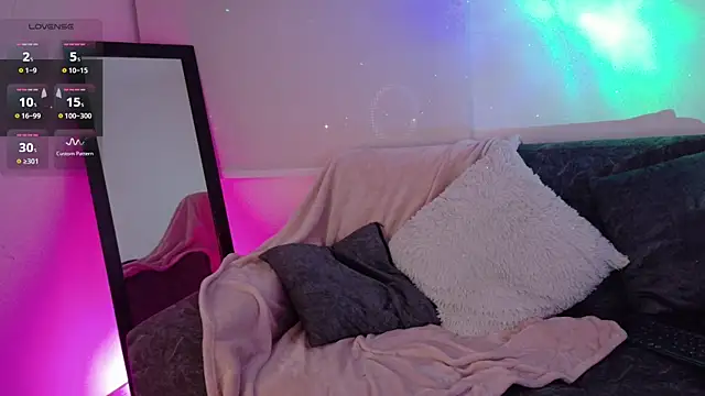 Lia Tinez online show from October 19, 12:11 am