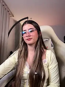 Stormiie777 online show from March 4, 2:06 am