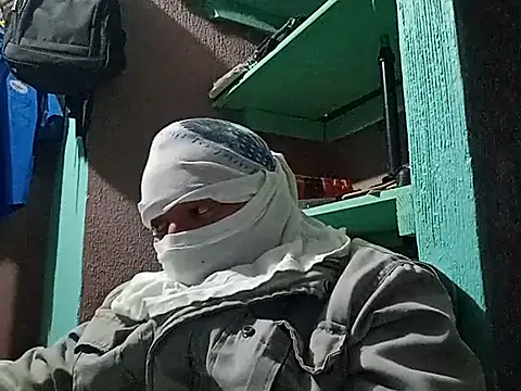 Snapshot of Noctucrasy247 chatting on February 12, 1:41 am Noctucrasy247 online show from February 12, 1:41 am