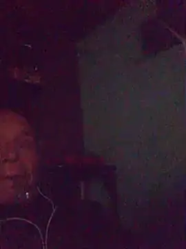 Snapshot of Noctucrasy247 chatting on December 18, 9:26 am Noctucrasy247 online show from December 18, 9:26 am