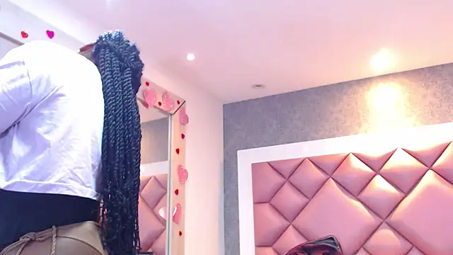 DanielaDuff online show from March 4, 7:42 pm