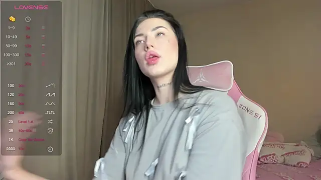 JenniferQueen11 online show from January 23, 11:15 am