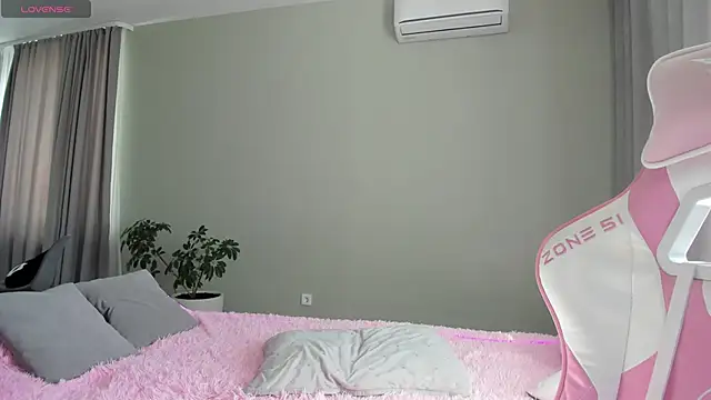 JenniferQueen11 online show from September 30, 7:57 am