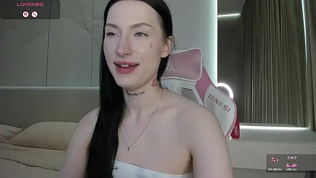 JenniferQueen11 online show from June 6, 6:12 pm