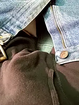 Snapshot of funcock78 chatting on February 12, 5:37 pm funcock78 online show from February 12, 5:37 pm