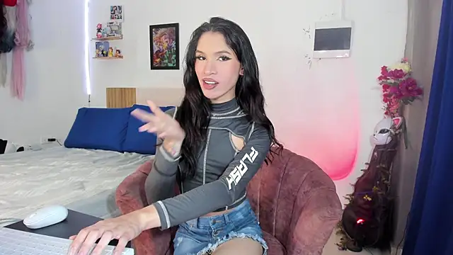 Snapshot of EnchantressFuckXxx chatting on February 12, 2:54 pm EnchantressFuckXxx online show from February 12, 2:54 pm