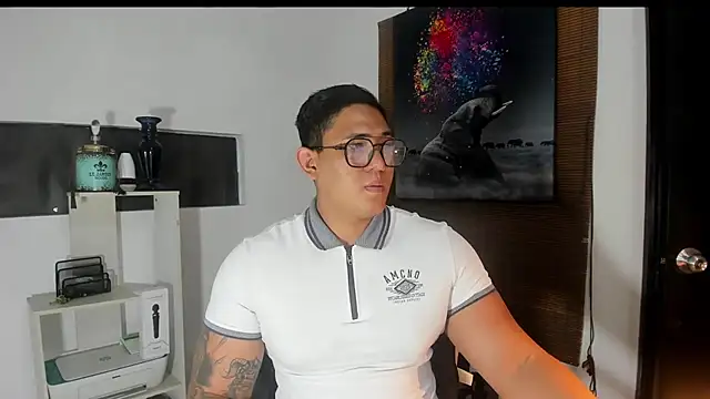 Snapshot of Colton_Massif chatting on January 26, 11:08 pm Colton Massif online show from January 26, 11:08 pm