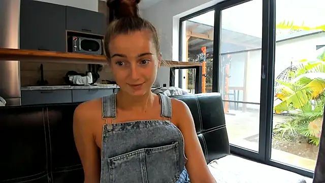 ElizSweet online show from November 13, 8:46 am