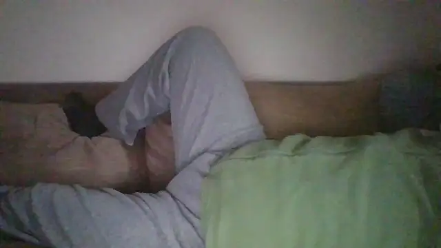 Snapshot of Anderrust chatting on November 15, 8:22 am Anderrust online show from November 15, 8:22 am