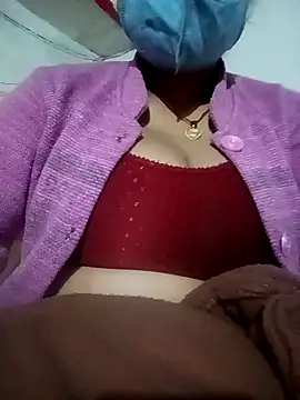 Snapshot of Lattika-Bhabhi chatting on December 31, 7:10 am Lattika-Bhabhi online show from December 31, 7:10 am