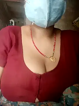 Snapshot of Lattika-Bhabhi chatting on September 10, 6:24 am Lattika-Bhabhi online show from September 10, 6:24 am